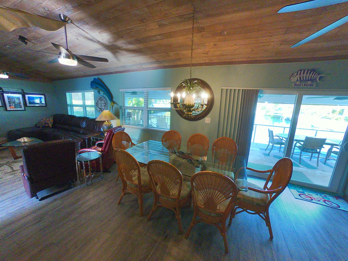 Dining Area seats 8-10.  Additional chairs are on the Back Porch